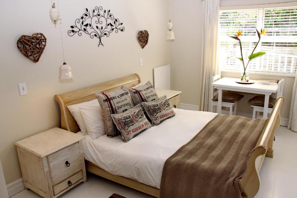 Sea Breeze Beach House Plettenberg Bay Bilik gambar